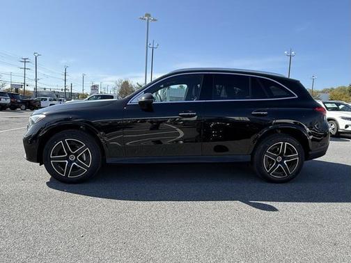 2025 Mercedes-Benz GLC 300 4MATIC