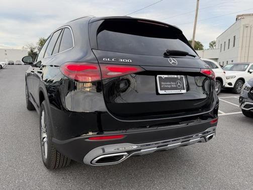 2026 Mercedes-Benz GLC 300 4MATIC