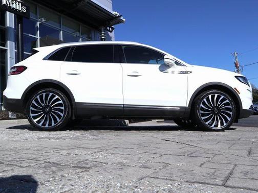2022 Lincoln Nautilus Black Label