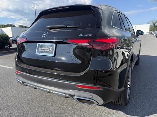 2026 Mercedes-Benz GLC 300 4MATIC