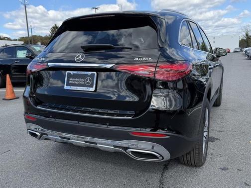 2026 Mercedes-Benz GLC 300 4MATIC