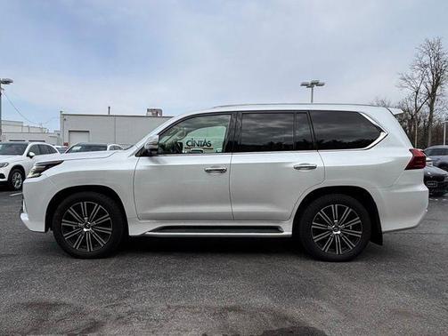 White Pearl 2018 Lexus LX 570 Base