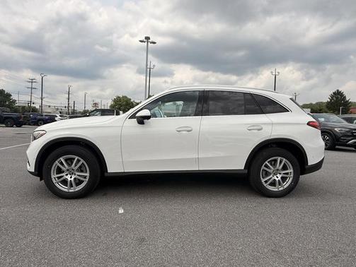 2025 Mercedes-Benz GLC 300 4MATIC