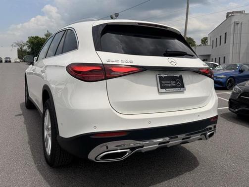 2025 Mercedes-Benz GLC 300 4MATIC