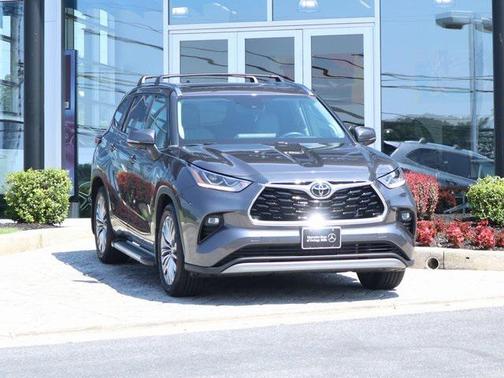 2022 Toyota Highlander Platinum