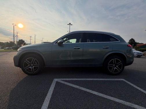 Silver 2027 Mercedes-Benz GLC 300 4MATIC