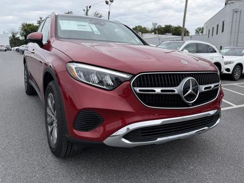2026 Mercedes-Benz GLC 300 4MATIC