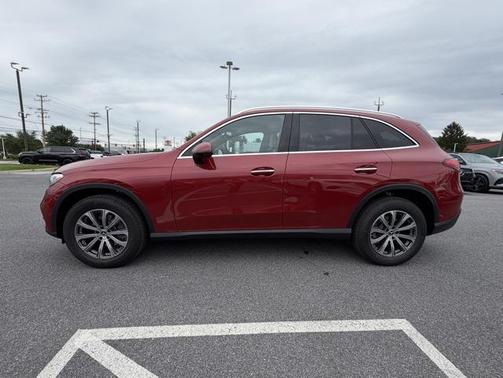 2026 Mercedes-Benz GLC 300 4MATIC