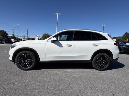 2026 Mercedes-Benz GLC 300 4MATIC