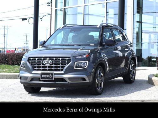 Ecotronic Gray 2023 Hyundai VENUE Limited