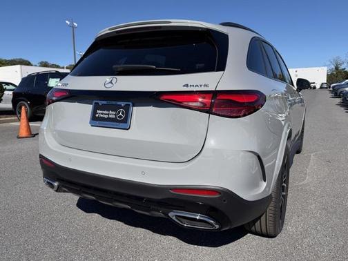 2026 Mercedes-Benz GLC 300 4MATIC