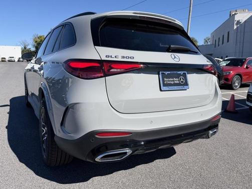 2026 Mercedes-Benz GLC 300 4MATIC