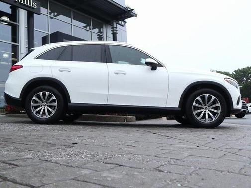 2025 Mercedes-Benz GLC 300 4MATIC