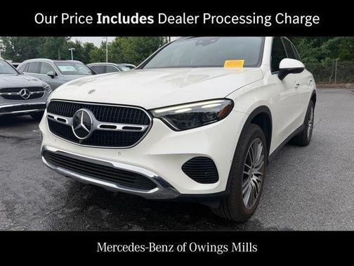 White 2023 Mercedes-Benz GLC 300 4MATIC