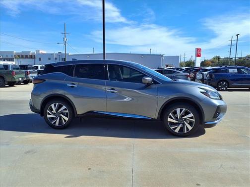 2023 Nissan Murano SL FWD