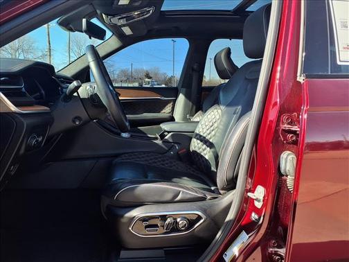 2022 Jeep Grand Cherokee L Summit Reserve