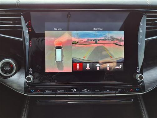 2023 Jeep Wagoneer L Series III 4x4