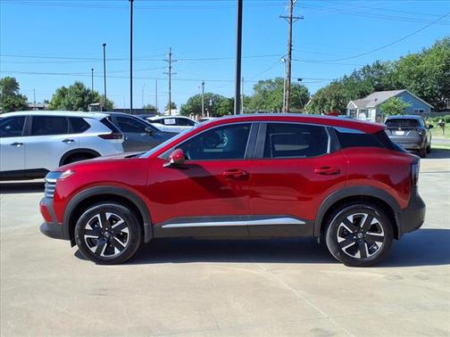 2025 Nissan Kicks SV