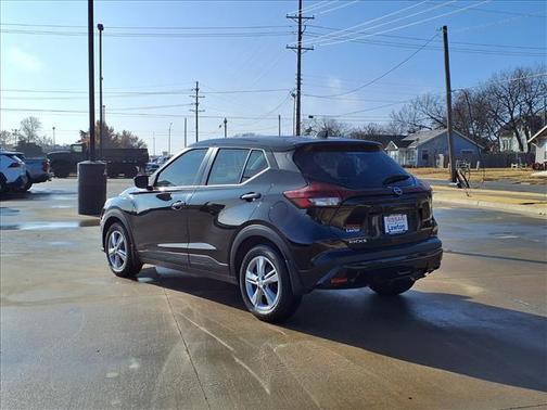 2025 Nissan Kicks S