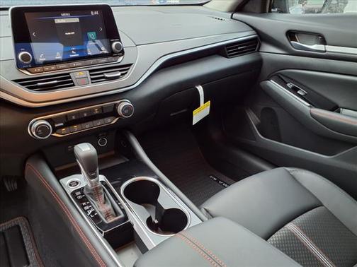 2025 Nissan Altima SR FWD