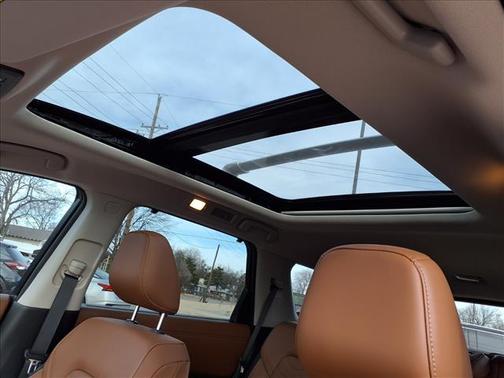 2024 Nissan Pathfinder Platinum FWD