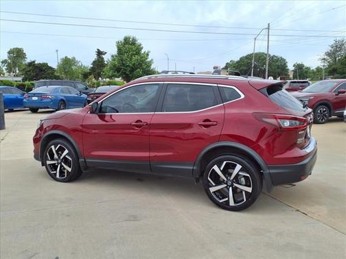 2022 Nissan Rogue Sport SL