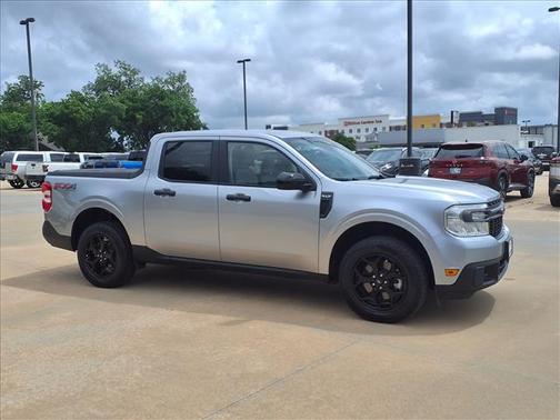 Iconic Silver Metallic 2024 Ford Maverick XLT