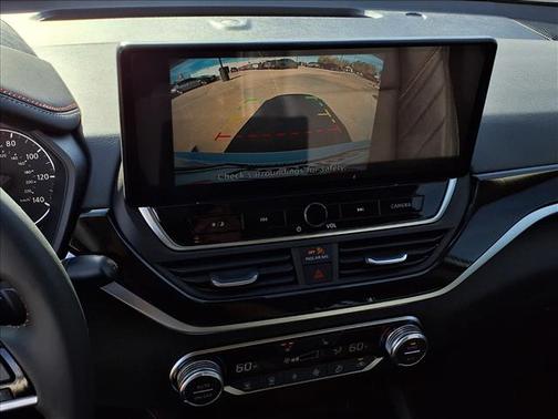 2025 Nissan Altima SR FWD