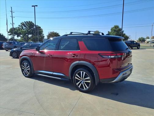 Scarlet Ember Tintcoat/Super Black 2024 Nissan Pathfinder Platinum FWD