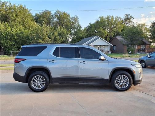 2024 Chevrolet Traverse LT Cloth