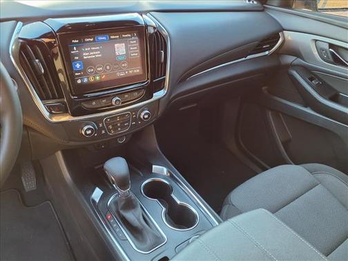 2024 Chevrolet Traverse LT Cloth