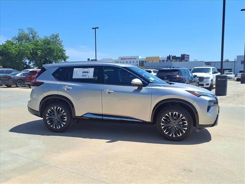 Champagne Silver Metallic 2026 Nissan Rogue Platinum