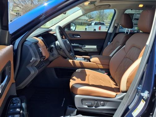 Deep Ocean Blue Pearl 2026 Nissan Pathfinder Platinum