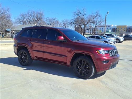 2022 Jeep Grand Cherokee Laredo
