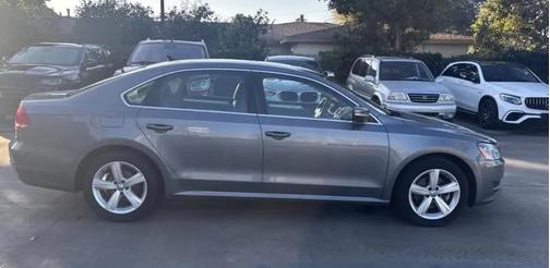 2013 Volkswagen Passat 2.5 SE