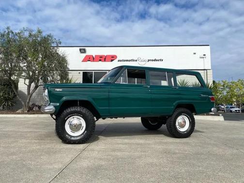 1969 Jeep Wagoneer 