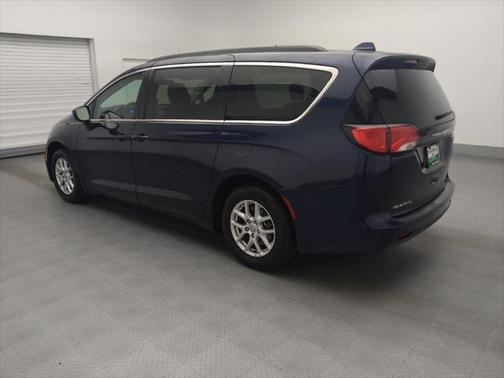 2020 Chrysler Voyager LX
