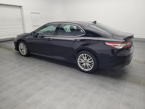 2019 Toyota Camry Hybrid XLE