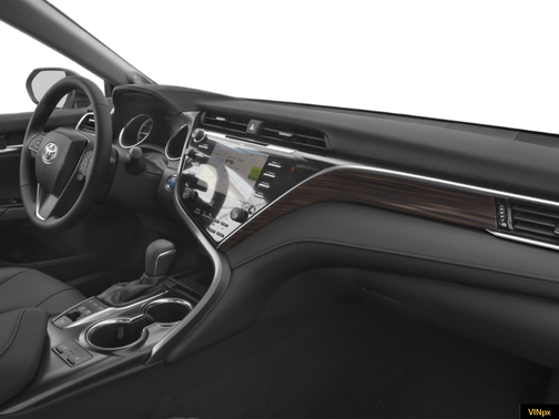 2019 Toyota Camry Hybrid XLE