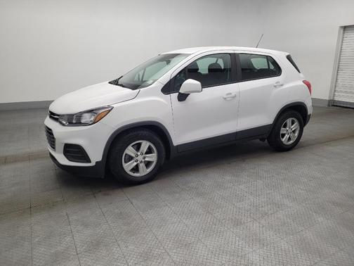 Summit White 2020 Chevrolet Trax LS