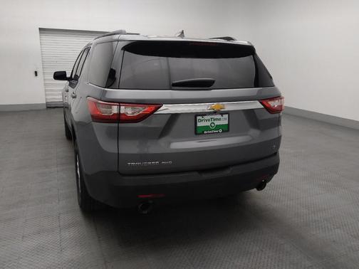 Satin Steel Metallic 2019 Chevrolet Traverse LT Cloth