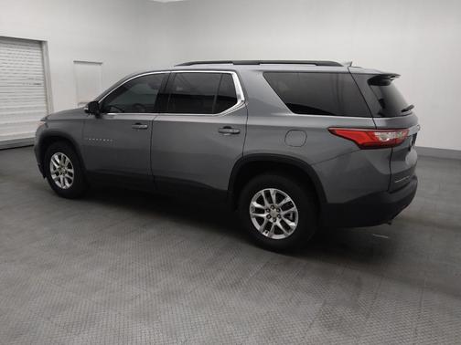 Satin Steel Metallic 2019 Chevrolet Traverse LT Cloth