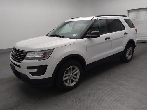 Oxford White 2017 Ford Explorer Base