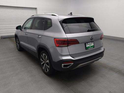 Silver 2023 Volkswagen Taos 1.5T SE