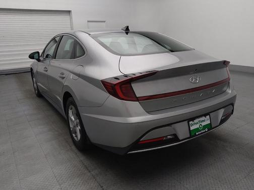 2022 Hyundai SONATA SE