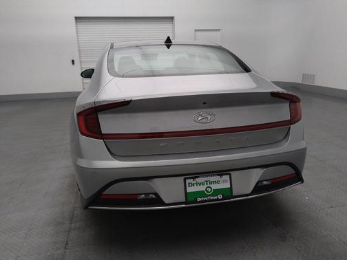 2022 Hyundai SONATA SE