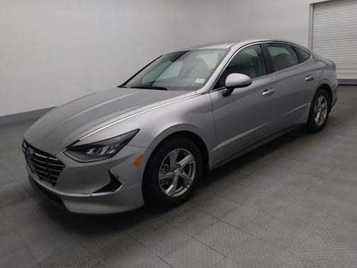 2022 Hyundai SONATA SE