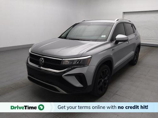 Pyrite Silver Metallic 2024 Volkswagen Taos 1.5T SE