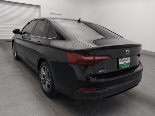 Deep Black Pearl 2022 Volkswagen Jetta 1.5T SE