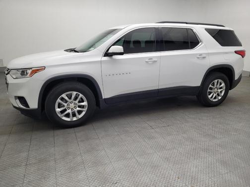 White 2019 Chevrolet Traverse LT Cloth